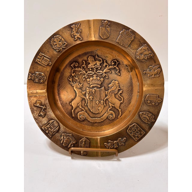 English Vintage Brass Heraldic Crest Coat of Arms Lion Stag Ashtray Wall Decor For Sale - Image 3 of 11