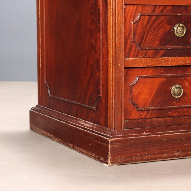 Writing Desk in Mahogany and Leather For Sale - Image 6 of 10