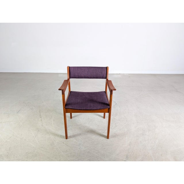 We are offering a beautiful vintage armchair from the 1960s-70s for sale. The chair was made in Denmark and has a Sellgren...
