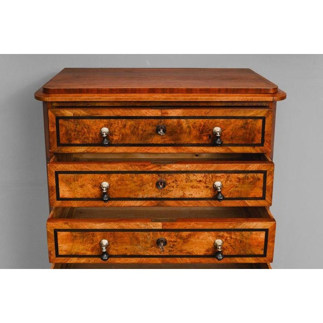 Mid-19th Century Biedermeier Chiffonier in Walnut For Sale - Image 10 of 17