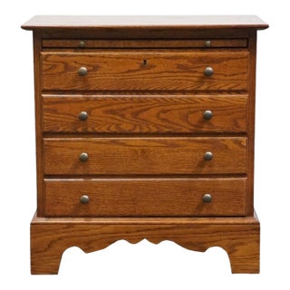 Thomasville Furniture East Hampton Collection Solid Oak Early American 27" Nightstand 26811-810 For Sale