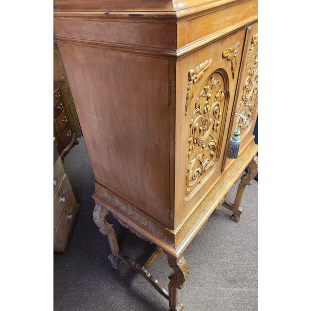 Italian Rococo Revival Carved Cabinet-on-Stand With Antiqued Gilt and Polychrome Decoration, Mid-20th Century For Sale - Image 9 of 18