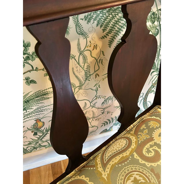 Wood Early 20th Century American Classical Revival / Empire Revival Mahogany Settee With New Paisley Upholstery For Sale - Image 7 of 15
