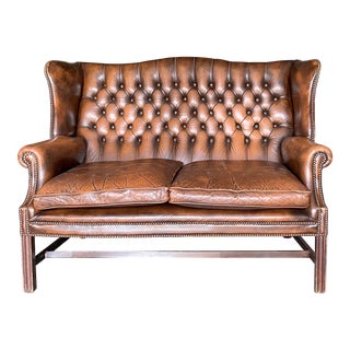 1950s Ralph Lauren Style English Tufted Leather Chesterfield Settee / Sofa For Sale