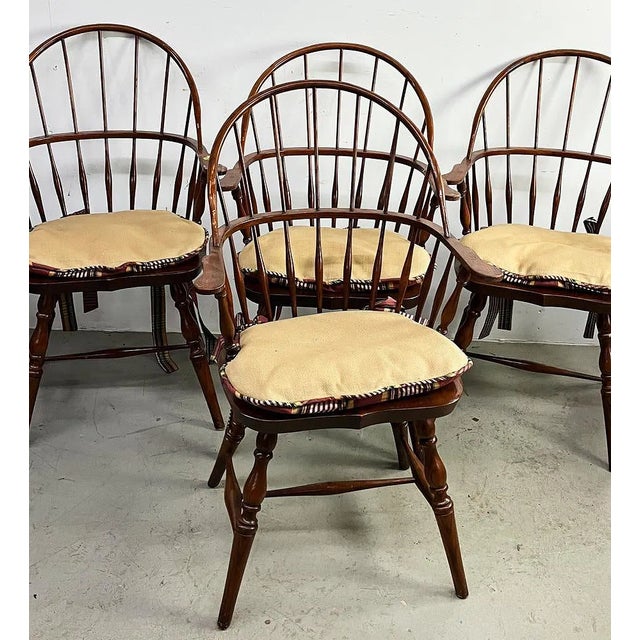 1950s Custom Kitchen Windsor Armchairs With Cushions, English Style- Set of 4 For Sale In West Palm - Image 6 of 9