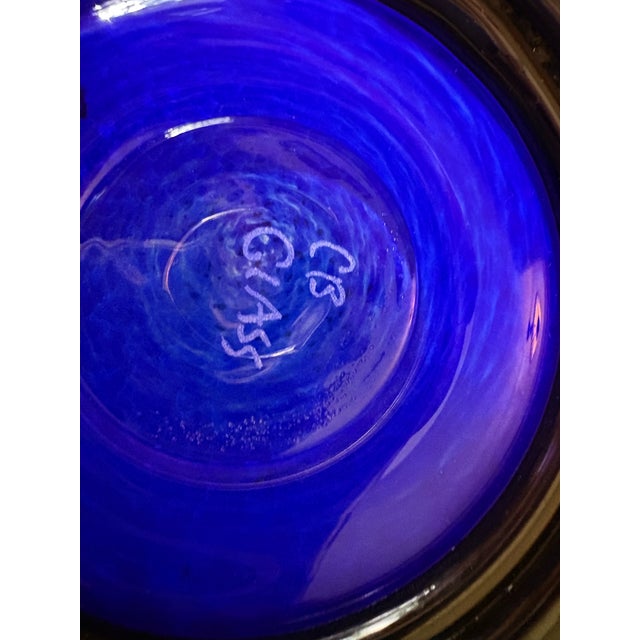 1980s Tall Curtiss Brock Hand Blown Art Glass Vase Featuring a Rich Gradient From Deep Cobalt Blue at the Base to Turquoise Near the Rim. For Sale - Image 4 of 7