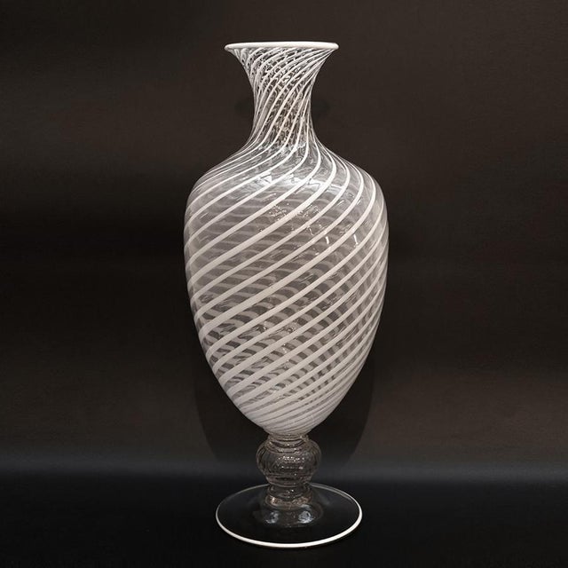 Venini 1920s "Veronese" Venini Art Glass Vase by Vittorio Zecchin For Sale - Image 4 of 10
