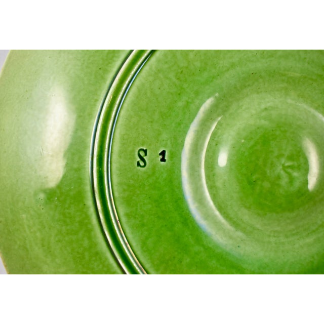 Ceramic French Majolica Art Nouveau Seaweed, Shell & Paisley Pattern Oyster Plate, 1890-1900 For Sale - Image 7 of 8