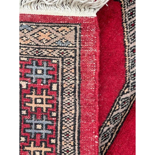 Small Vintage Pakistani Rug from Bobyrugs, 1980s For Sale - Image 12 of 13
