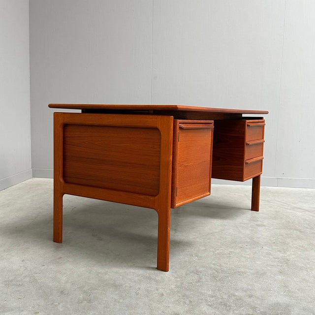 Wood Vintage Danish Desk in Teak by GV Gasvig for GV Møbler, 1960s For Sale - Image 7 of 12