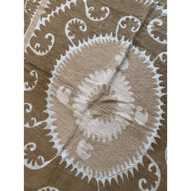 Tan Suzani Wall Hanging Decor — Neutral Tan Uzbek Tablecloth For Sale - Image 8 of 10