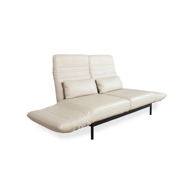 Plura Leather Two-Seater Beige Manual Function Sofa from Rolf Benz For Sale - Image 4 of 16