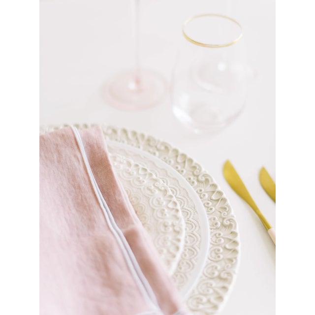 Modern Rosewater with White Trim Linen Napkin - Set of 6 For Sale - Image 3 of 5