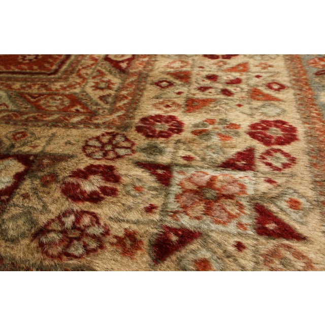 1910s Antique Oushak Traditional Beige and Red Wool Rug For Sale - Image 5 of 6