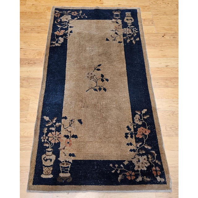 Vintage Art Deco Chinese Area Rug, Handwoven Wool, Floral Medallion, 3' x 6' For Sale - Image 4 of 17