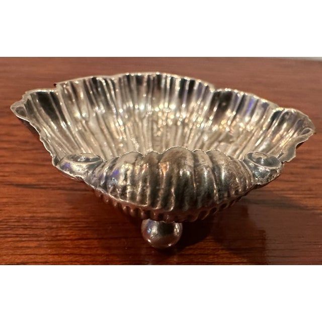 Late 19th Century Late 19th Century Victorian English Sterling Silver Petite Bowl in Charming Oneida Shell Shape For Sale - Image 5 of 6