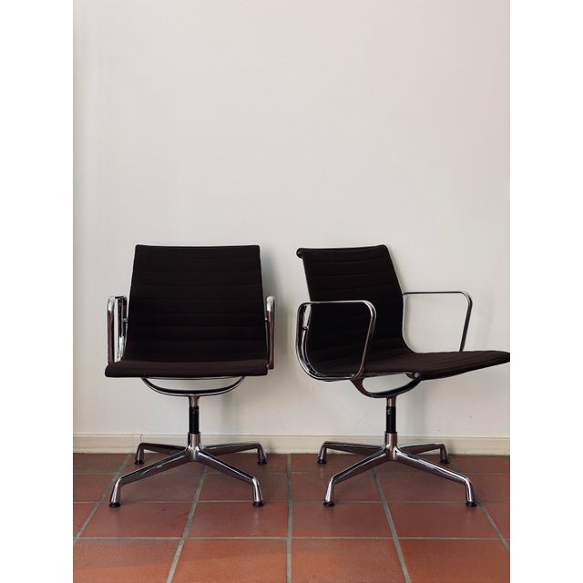 Metal EA108 Aluminium Swivel Chair by Charles and Ray Eames for Vitra, 1990s, Set of 2 For Sale - Image 7 of 18