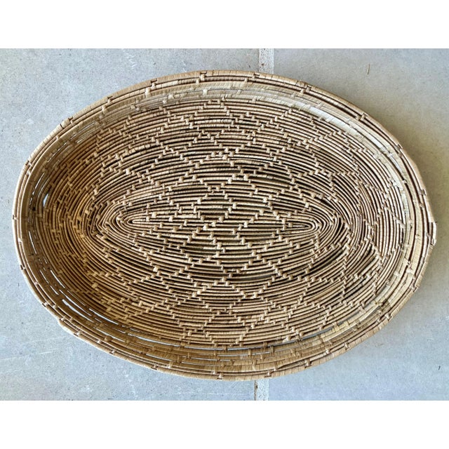 Mid 20th-Century Artfully Handwoven Natural Grass Trays - Set of 4 For Sale In Austin - Image 6 of 12