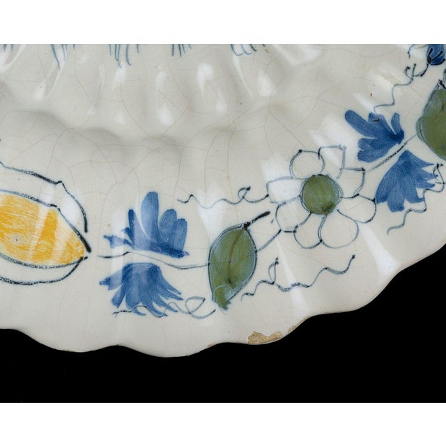 Blue Delft Polychrome Lobed Dish with Peacock and Tulips, 1690s For Sale - Image 8 of 9