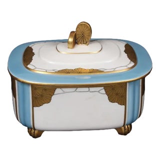 Kuznetsov Porcelain Casket with Gilding For Sale