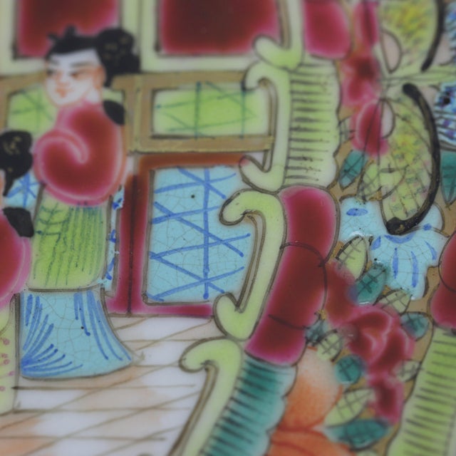 Early 20th Century Export Porcelain Cantonese Famille Rose Plate For Sale - Image 9 of 13