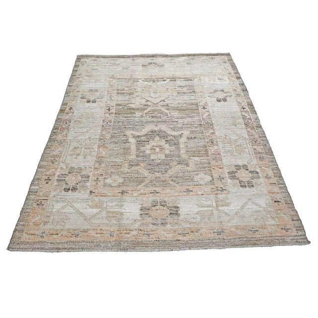 Condition: New Origin: Turkey Design: Oushak Actual size: 4'8" X 6'3" Thickness: 1/8" - 1/4" Colors: Blush, Charcoal,...