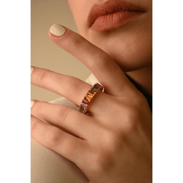 Royal Blue 8.31 Ct Cushion Cut Multi Sapphire 18k Gold Eternity Band Ring 7 For Sale - Image 8 of 14