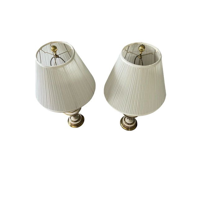 Vintage Hollywood Regency Enamel and Brass Table Lamps Attributed to Tommi Parzinger Stiffel - a Pair For Sale - Image 10 of 10