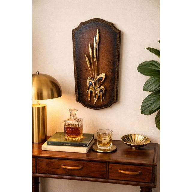 Hollywood Regency Vintage Brutalist Brass Cattail Wall Sculpture on Shield Plaque, 1970s Hollywood Regency For Sale - Image 3 of 8