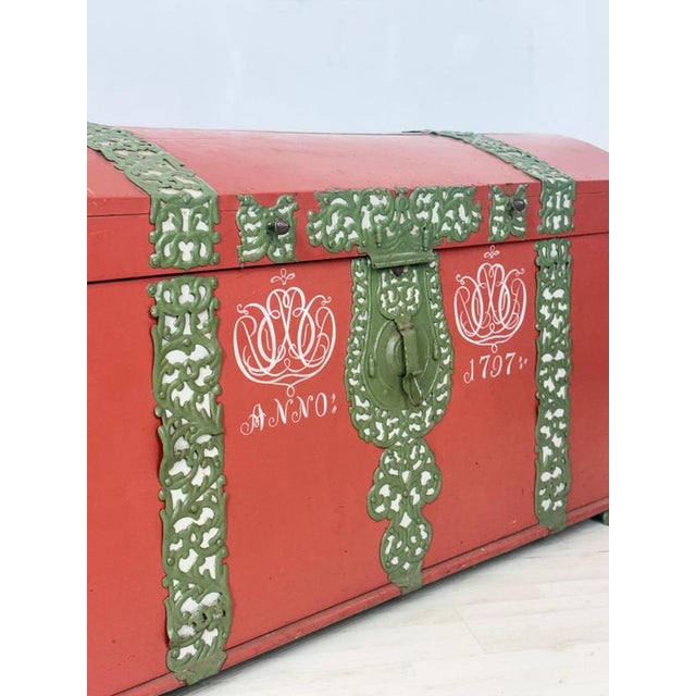 Antique Chest in Pine, 1800 For Sale - Image 5 of 10