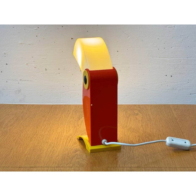 Plastic Toucan Table Lamp by Timer for Sormani, Italy, 1970s For Sale - Image 7 of 18