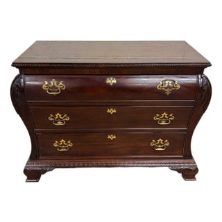 Vintage Century Furniture Claridge Mahogany Chippendale Bombe Bachelor Chest For Sale