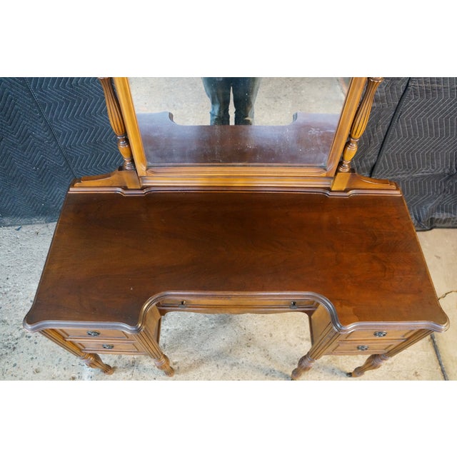 Antique William & Mary Style Walnut Dressing Table Dresser Vanity Mirror For Sale - Image 9 of 18