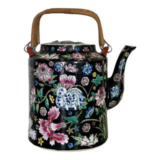 Vintage 1000 Flowers Chinese Famille Noire Black Porcelain Tea Pot, Jingdezhen (Millefleurs) For Sale