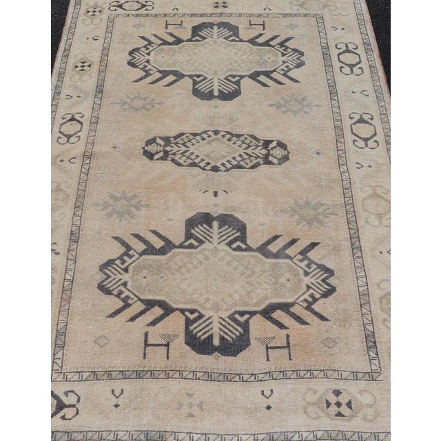 Vintage Oushak Rug from Turkey with Navy Blue and Floral Medallion's. Keivan Woven Arts / rug/EN-13264, country of origin...