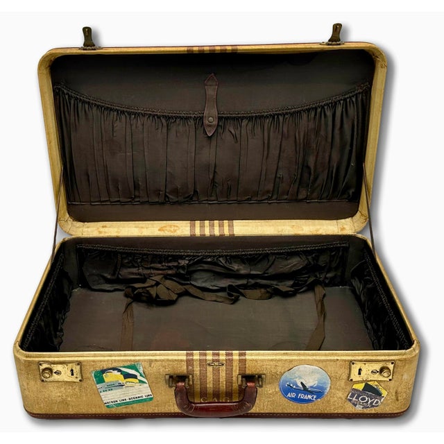 Vintage 1940s Travel Size Tweed Suitcase With Nice Assortment of World Grand Tour Locations Paper Labels For Sale - Image 14 of 18