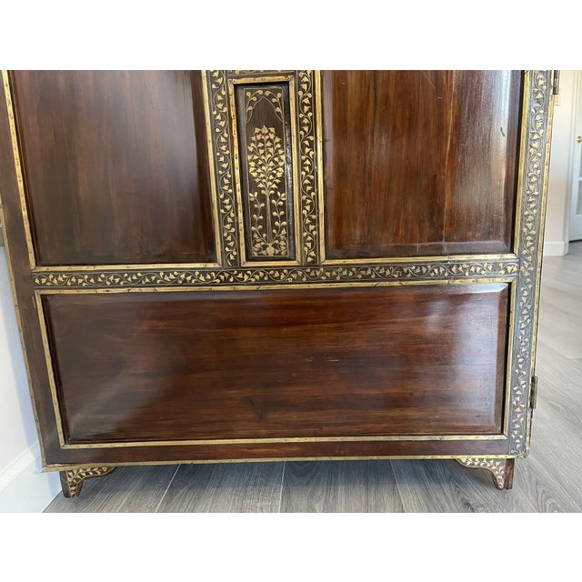 1970s Mahogany Bogart Chest With Brass Inlay For Sale - Image 9 of 18