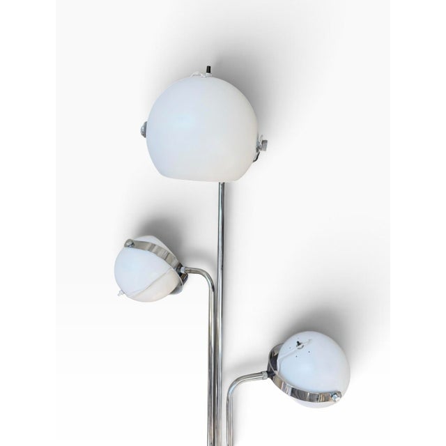 Mid-Century Modern Robert Sonneman Space Age, 3 Arm Eyeball Floor Lamp, White & Chrome, MCM 1970s For Sale - Image 3 of 10