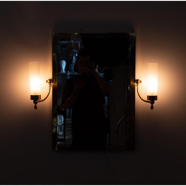 1950s Mid-Century Modern Brass Wall Mirror with Lighting, Italy, 1950s For Sale - Image 5 of 8
