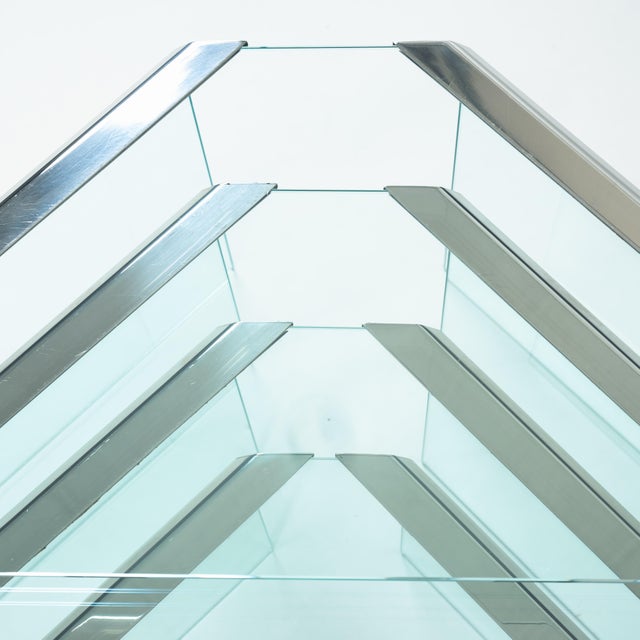 1970s Corner Trangle Nesting Tables in Glass Chrome by Pierangelo Gallotti for Galotti & Radice, 1970s, Set of 4 For Sale - Image 5 of 18