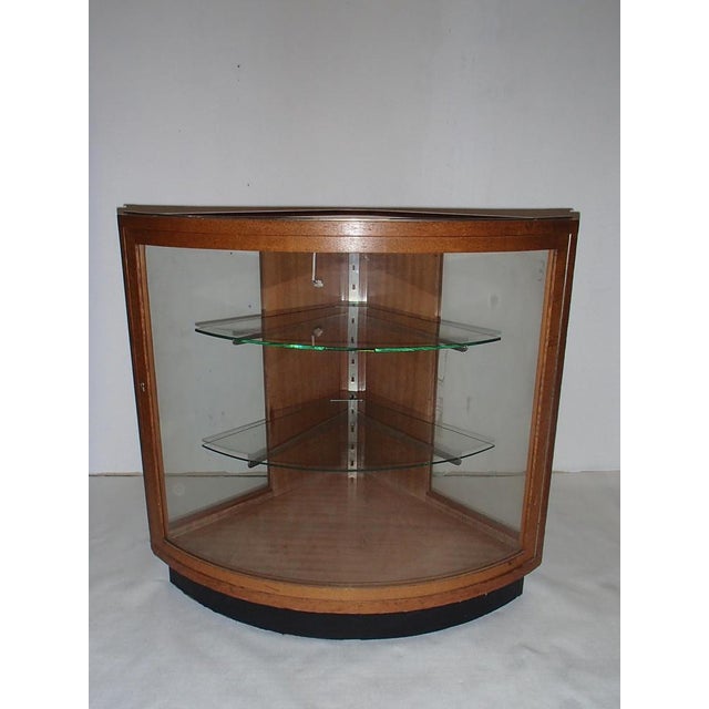 Bauhaus Corner Display Case For Sale - Image 12 of 18