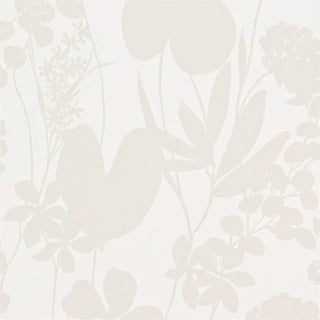 Harlequin Nalina Wallpaper in Pearl For Sale