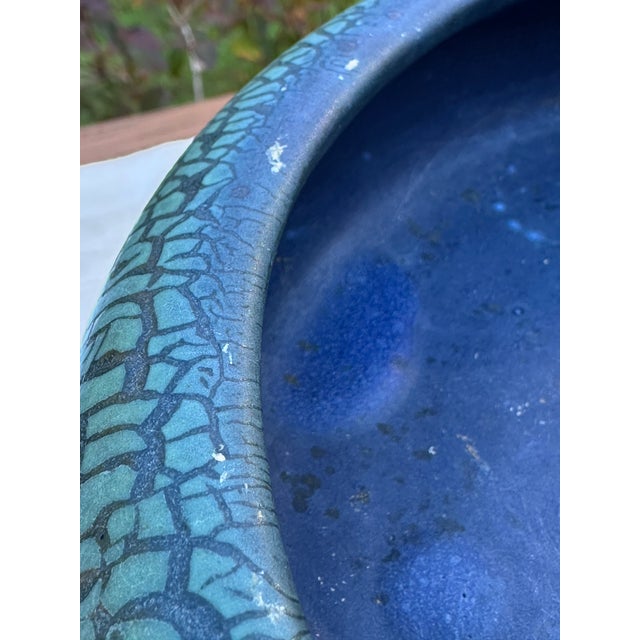 Ceramic 1910s Arts & Crafts Hampshire Pottery Blue & Green Matte "Peacock" Glaze Bulb Bowl For Sale - Image 7 of 17