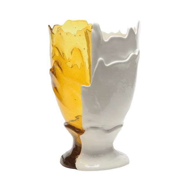 Amber, Matt White Twins C Vase by Gaetano Pesce for Fish Design For Sale