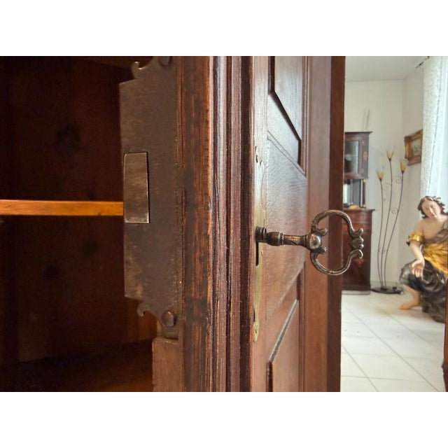 Wood Baroque Hall Cabinet in Oak Wood For Sale - Image 7 of 18