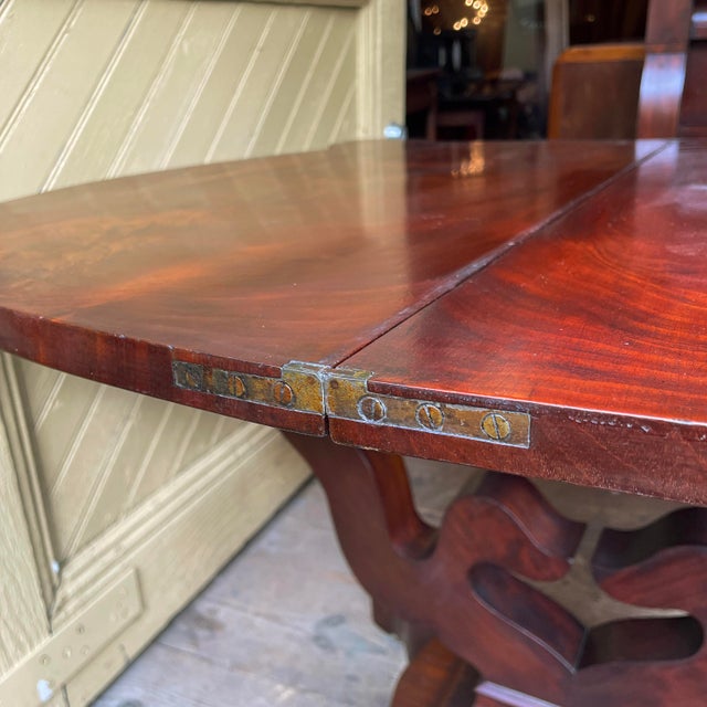 1800s Empire Period Crotch Mahogany Flip-Top Game Table For Sale - Image 4 of 12