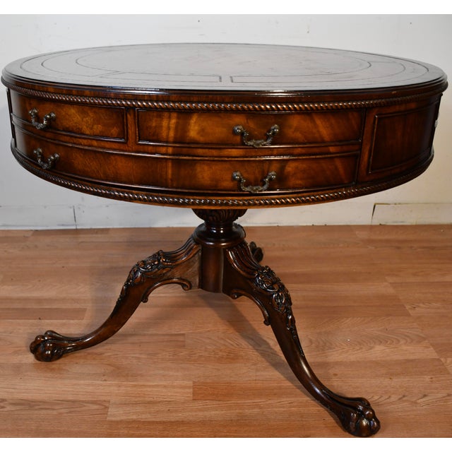 1900s Vanleigh Co. Ny English Chippendale Mahogany & Leather Top Round Center Table / Hall Table For Sale - Image 12 of 17