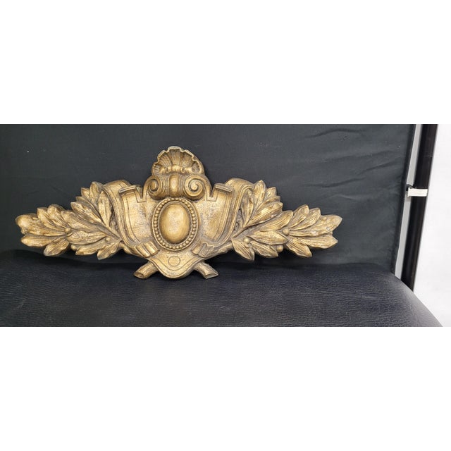 Neoclassical Vintage Neoclassical Medallion Chalk Art Wall Hanging Sculpture For Sale - Image 3 of 8