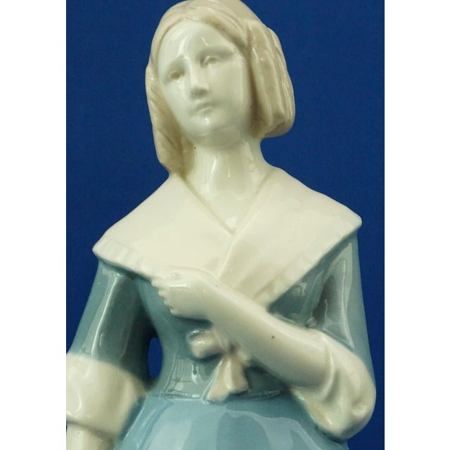 20th Century Art Nouveau Ceramic Sculpture of a Lady from Amphora, Austria, 1890s For Sale - Image 14 of 18