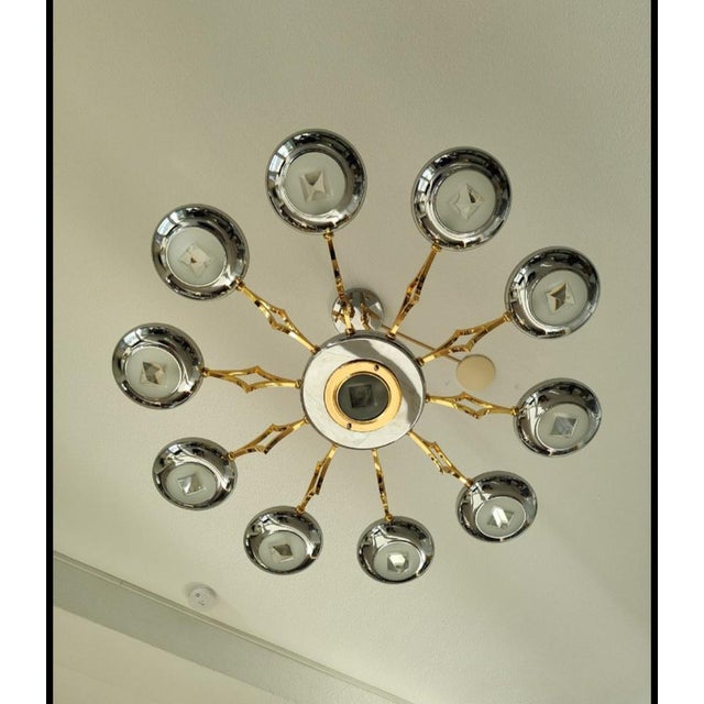 Italian Chandelier from Industria Veneziana Lampadari For Sale - Image 3 of 6